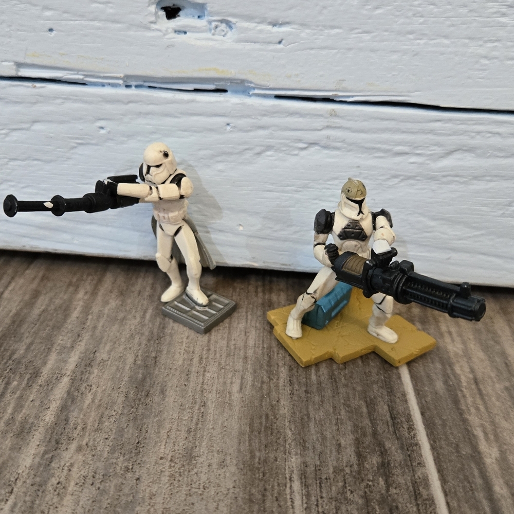 2 Star Wars Clone Troopers 3" 2008 Action Figures